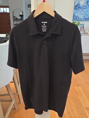 True Classic Men's All Black Short-Sleeve Polo Shirt (M)